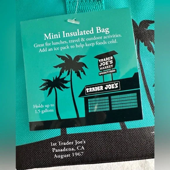 TRADER JOE'S MINI INSULATED COOLER TOTE LUNCH BAG SET 2  1 PINK & 1 TEAL BLUE! - Picture 5 of 9